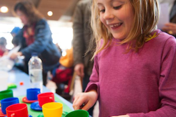 CSF2014_Girl-Teacups_AliceBoagey_crop_300