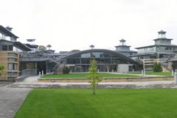 tt_2912808504_548acac43f_b_0